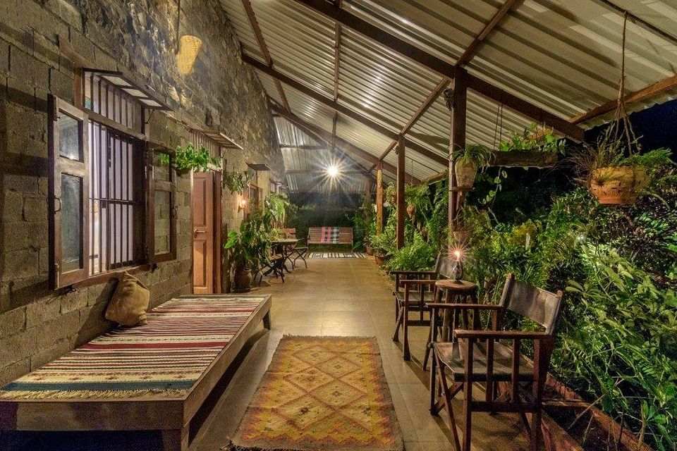 Verandah – Patio – Foyer